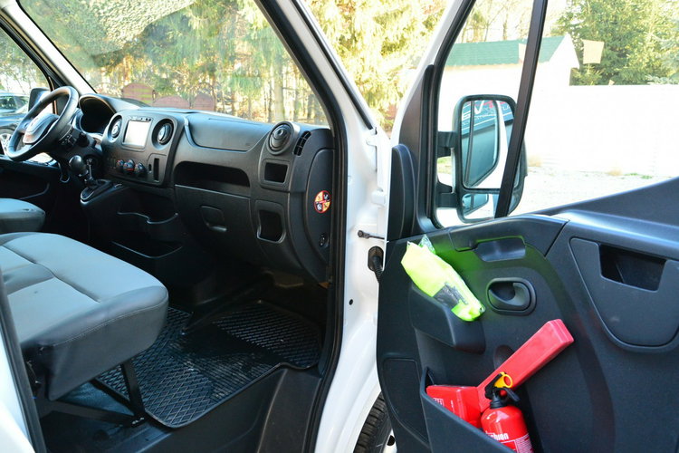 Renault Master średniak 7 osobowy L2H2 brygadówka doka zdjęcie 7