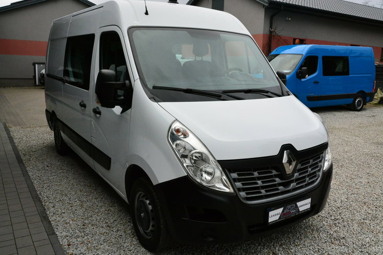 Renault Master średniak 7 osobowy brygadówka doka dystrybutor servis regały zdjęcie 2
