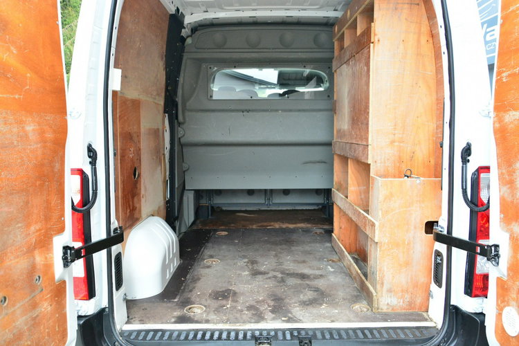 Renault Master średniak 7 osobowy brygadówka doka dystrybutor servis regały zdjęcie 5