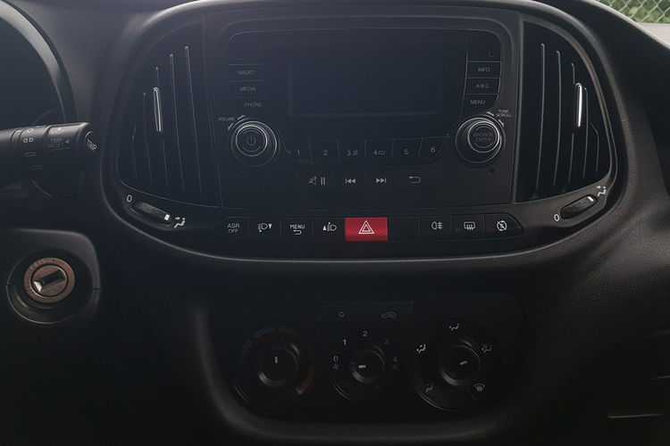 Fiat Doblo MAXI 5 OSÓB DŁUGI KLIMA 6-BIEGÓW KRAJOWY 2 X DRZWI BOCZNE PRZESUWNE zdjęcie 10