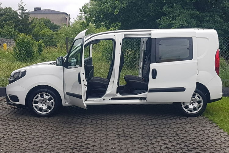 Fiat Doblo MAXI 5 OSÓB DŁUGI KLIMA 6-BIEGÓW KRAJOWY 2 X DRZWI BOCZNE PRZESUWNE zdjęcie 26