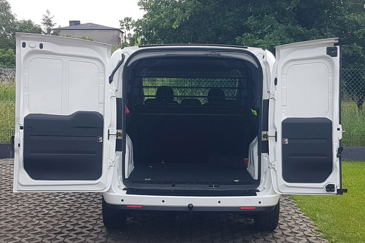 Fiat Doblo MAXI 5 OSÓB DŁUGI KLIMA 6-BIEGÓW KRAJOWY 2 X DRZWI BOCZNE PRZESUWNE zdjęcie 5