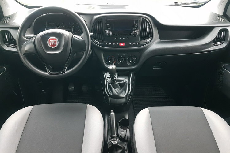 Fiat Doblo MAXI 5 OSÓB DŁUGI KLIMA 6-BIEGÓW KRAJOWY 2X DRZWI BOCZNE PRZESUWNE zdjęcie 18