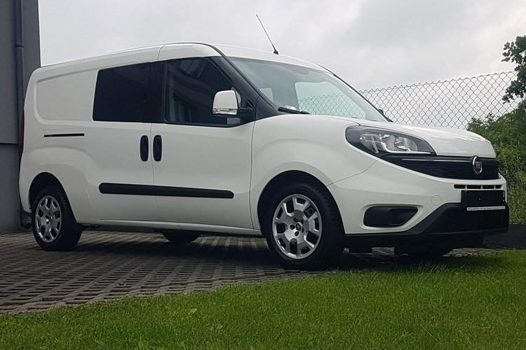 Fiat Doblo MAXI 5 OSÓB DŁUGI KLIMA 6-BIEGÓW KRAJOWY 2X DRZWI BOCZNE PRZESUWNE zdjęcie 30