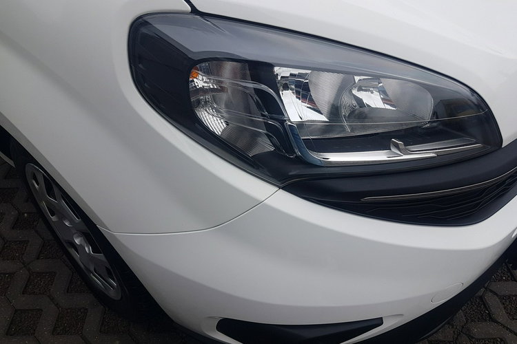Fiat Doblo MAXI 5 OSÓB DŁUGI KLIMA 6-BIEGÓW KRAJOWY 2X DRZWI BOCZNE PRZESUWNE zdjęcie 31