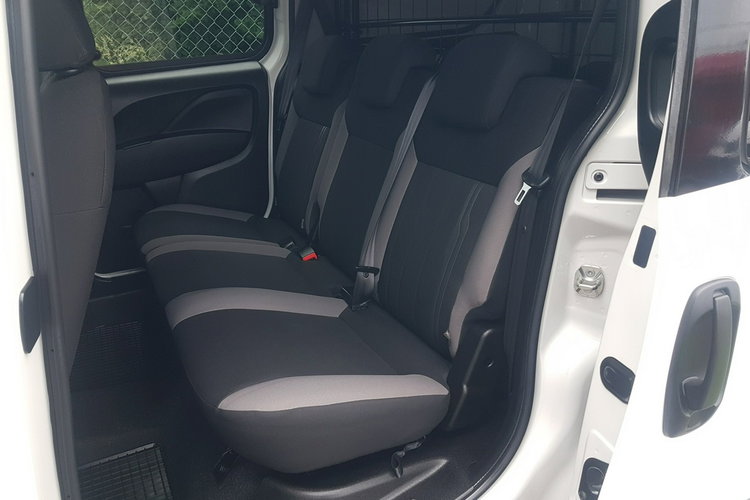 Fiat Doblo MAXI 5 OSÓB DŁUGI KLIMA 6-BIEGÓW KRAJOWY 2X DRZWI BOCZNE PRZESUWNE zdjęcie 6