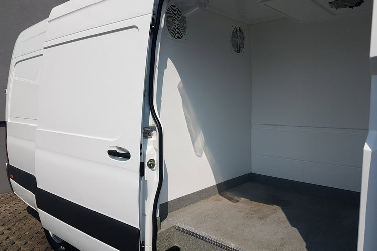 Mercedes Sprinter MAXI CHŁODNIA AGREGAT 2 KOMORY GRZANIE KLIMA IZOTERMA BLASZAK zdjęcie 19