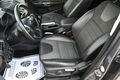 samochód osobowy Ford zdjęcie 14
