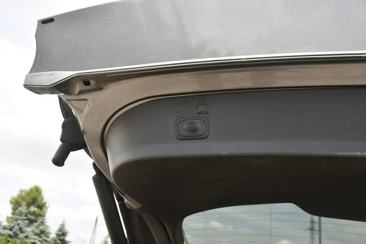 Ford Kuga 2.0tdci Skóry.Elektr.Klapa Bagażnika.Navi.Tempomat. zdjęcie 19