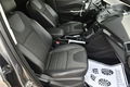 samochód osobowy Ford zdjęcie 23