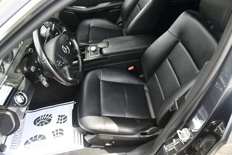 Mercedes E 200 2.2cdi Serwis.Klimatr 2 str.DVD.Skóry.Kam.Cof.Asystent Parkowania.Ledy zdjęcie 15