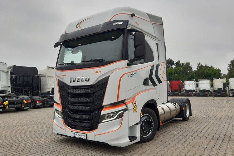 IVECO S-way LNG zdjęcie 1