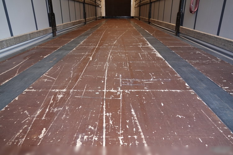 Krone / FIRANKA / STANDARD / OPONY 100% / DACH PODNOSZONY / OŚ PODNOSZONA zdjęcie 19