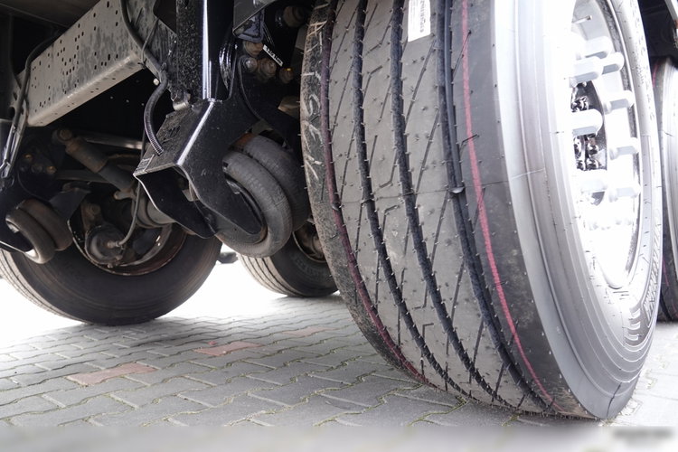 Krone / FIRANKA / STANDARD / OPONY 100% / DACH PODNOSZONY / OŚ PODNOSZONA zdjęcie 21