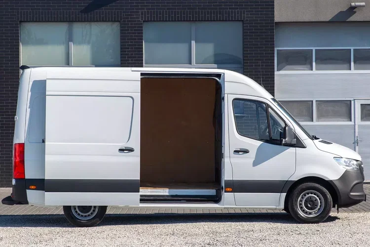 Mercedes Sprinter L2H2 317 CDI ŚREDNI zdjęcie 4