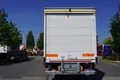 samochód ciężarowy Mercedes zdjęcie 4