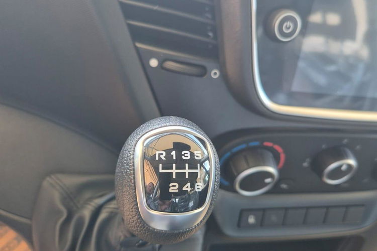 IVECO Daily 35S16H3.0 D zdjęcie 14