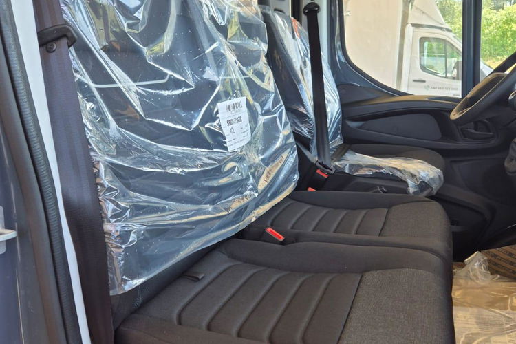 IVECO Daily 35S16H3.0 D zdjęcie 8