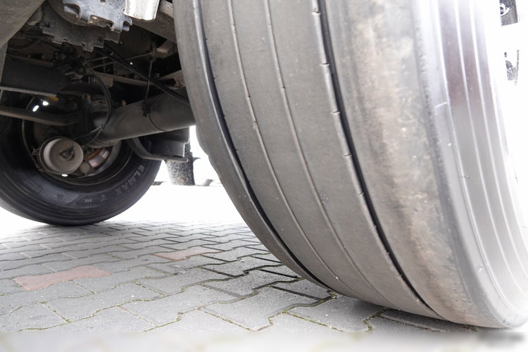 Schmitz -CARGOBULL  / STANDARD / KOSZ NA PALETY / PLANDEKA ZBROJONA / SPROWADZONA  zdjęcie 23