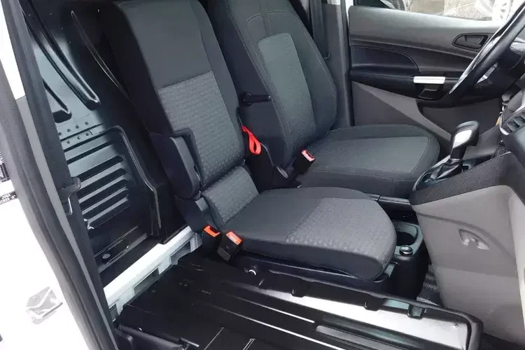 Ford Connect zdjęcie 7