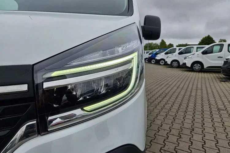 Renault Trafic L2H1 84900zł NETTO Brygadówka 6 osób 2.0dCi/120KM zdjęcie 12