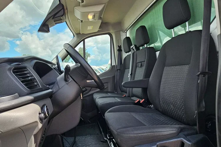 Ford transit Kontener 8 ePAL 79999zł NETTO 2.0 TdCi/131KM zdjęcie 20