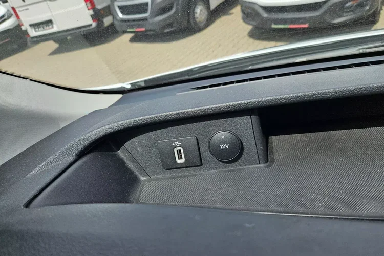 Ford transit Kontener 8 ePAL 79999zł NETTO 2.0 TdCi/131KM zdjęcie 22