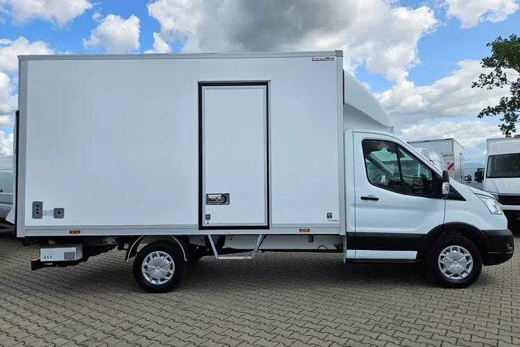 Ford transit Kontener 8 ePAL 79999zł NETTO 2.0 TdCi/131KM zdjęcie 7