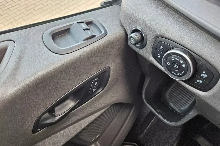 Ford transit L3H3 66999zł NETTO 2.0TdCi/131KM zdjęcie 21