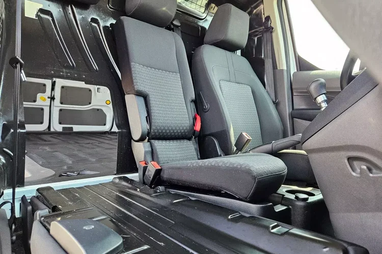 Ford Transit-Connect L2H1 41999zł NETTO 1.5 TdCi/120KM zdjęcie 19