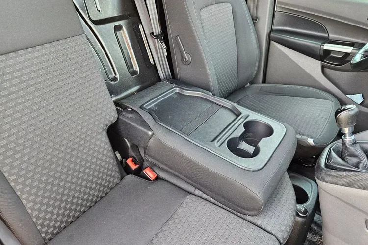 Ford Transit-Connect L2H1 41999zł NETTO 1.5 TdCi/120KM zdjęcie 33