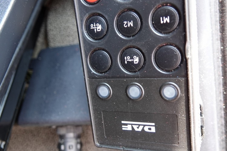 DAF CF 460 / 8x2/  LAWETA / PLATFORMA / NAJAZDY HYDRAULICZNE / WYCIĄGARKA / oś skrętna i podnoszona / EURO 6 zdjęcie 38