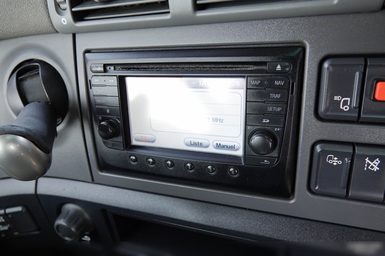 DAF CF 460 / 8x2/  LAWETA / PLATFORMA / NAJAZDY HYDRAULICZNE / WYCIĄGARKA / oś skrętna i podnoszona / EURO 6 zdjęcie 45