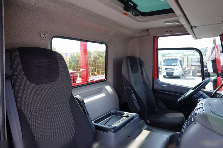 DAF CF 460 / 8x2/  LAWETA / PLATFORMA / NAJAZDY HYDRAULICZNE / WYCIĄGARKA / oś skrętna i podnoszona / EURO 6 zdjęcie 49