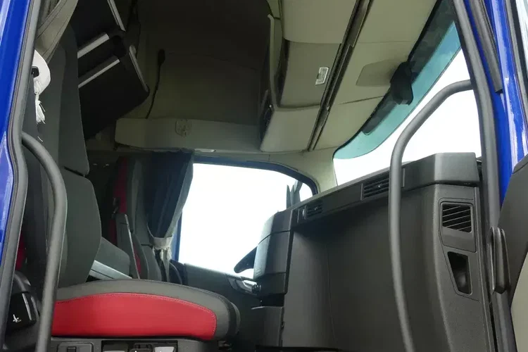 Volvo FH4 500 / EURO 6 / AUTOMAT / STANDARD / ZADBANE / zdjęcie 22