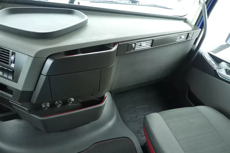 Volvo FH4 500 / EURO 6 / AUTOMAT / STANDARD / ZADBANE / zdjęcie 28