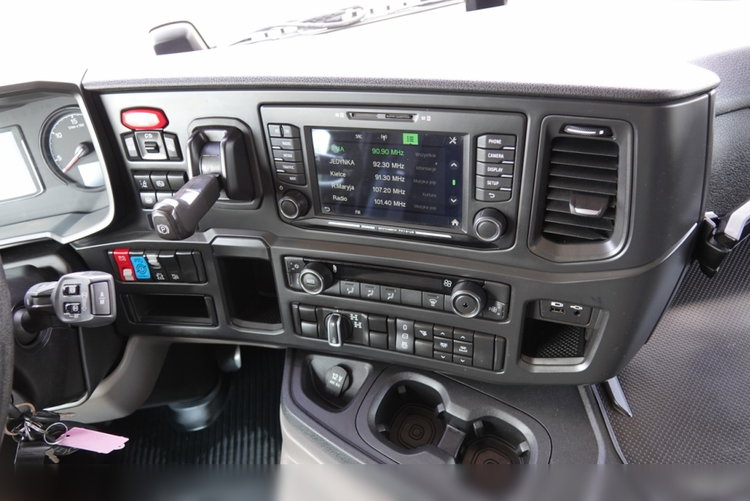 Scania P 450 XT  / 6x4 / POMPA DO BETONU CIFA K35L / 2019 ROK / STEROWANIE RADIOWE / SPROWADZONY  zdjęcie 44