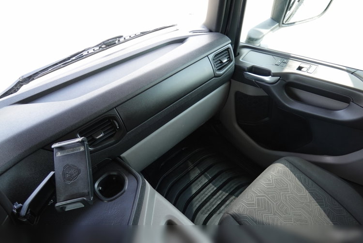 Scania P 450 XT  / 6x4 / POMPA DO BETONU CIFA K35L / 2019 ROK / STEROWANIE RADIOWE / SPROWADZONY  zdjęcie 46