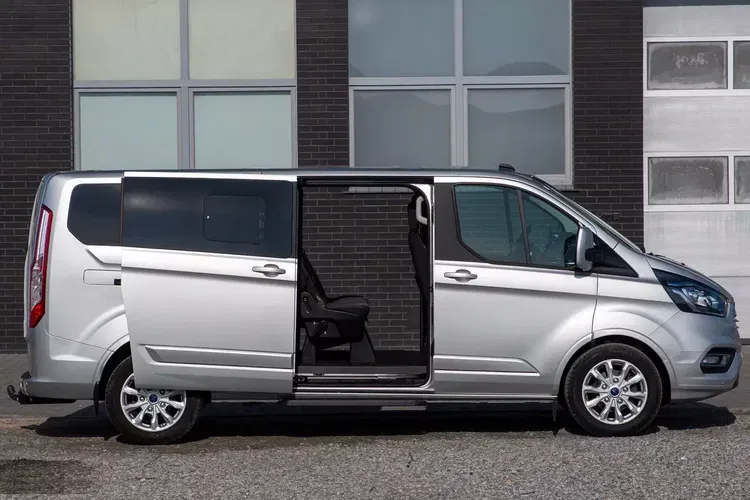Ford tourneo-custom zdjęcie 5