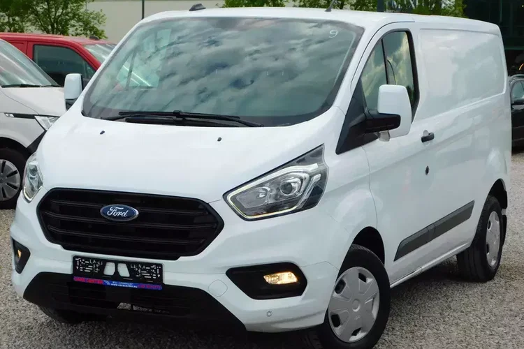 Ford Custom zdjęcie 1