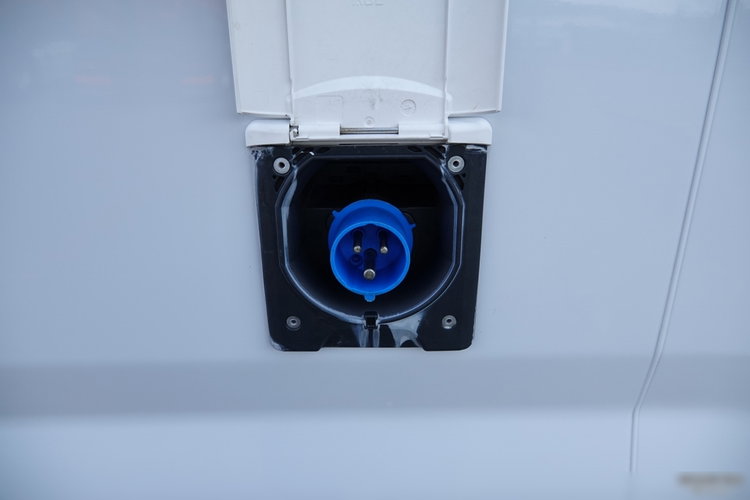 Fiat DUCATO / CHŁODNIA / MUTLITEMPERATURA / 2X AGREGAT EDT / / DMC: 3500 KG / 2021 ROK zdjęcie 30