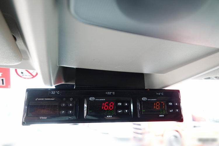 Fiat DUCATO / CHŁODNIA / MUTLITEMPERATURA / 2X AGREGAT EDT / / DMC: 3500 KG / 2021 ROK zdjęcie 46