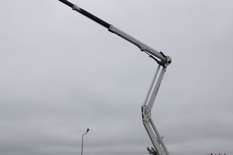 Renault MAXITY 130.35 / ZWYŻKA 20 METRÓW / PODNOŚNIK KOSZOWY KLUBB VAT-66-NLX / KOSZ 2 OSOBOWY - 250 KG / PO KONTRAKCIE SERWISOWYM zdjęcie 9