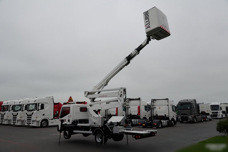 Renault MAXITY 130.35 / ZWYŻKA 20 METRÓW / PODNOŚNIK KOSZOWY KLUBB VAT-66-NLX / KOSZ 2 OSOBOWY - 250 KG / PO KONTRAKCIE SERWISOWYM zdjęcie 16