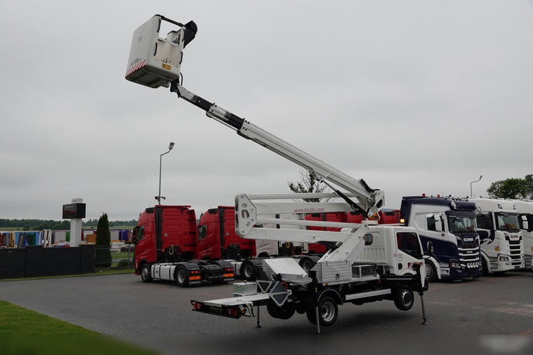 Renault MAXITY 130.35 / ZWYŻKA 20 METRÓW / PODNOŚNIK KOSZOWY KLUBB VAT-66-NLX / KOSZ 2 OSOBOWY - 250 KG / PO KONTRAKCIE SERWISOWYM zdjęcie 17