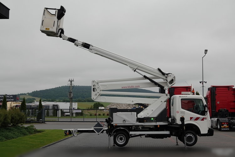Renault MAXITY 130.35 / ZWYŻKA 20 METRÓW / PODNOŚNIK KOSZOWY KLUBB VAT-66-NLX / KOSZ 2 OSOBOWY - 250 KG / PO KONTRAKCIE SERWISOWYM zdjęcie 18