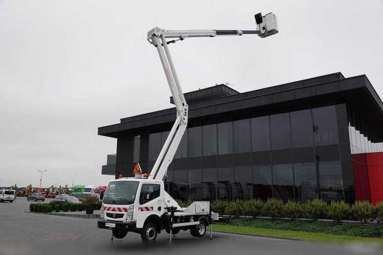 Renault MAXITY 130.35 / ZWYŻKA 20 METRÓW / PODNOŚNIK KOSZOWY KLUBB VAT-66-NLX / KOSZ 2 OSOBOWY - 250 KG / PO KONTRAKCIE SERWISOWYM zdjęcie 1