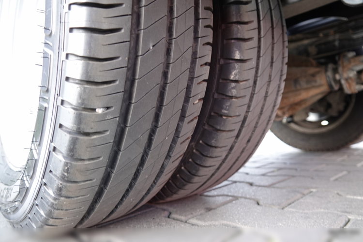 Renault MAXITY 130.35 / ZWYŻKA 20 METRÓW / PODNOŚNIK KOSZOWY KLUBB VAT-66-NLX / KOSZ 2 OSOBOWY - 250 KG / PO KONTRAKCIE SERWISOWYM zdjęcie 45