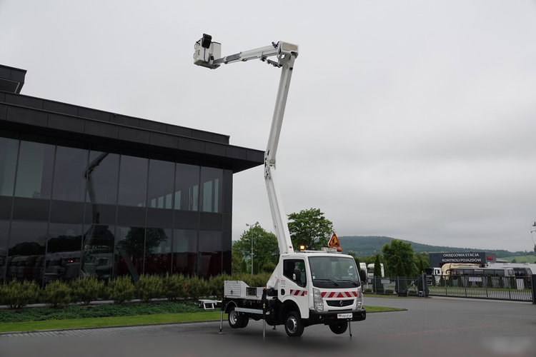 Renault MAXITY 130.35 / ZWYŻKA 20 METRÓW / PODNOŚNIK KOSZOWY KLUBB VAT-66-NLX / KOSZ 2 OSOBOWY - 250 KG / PO KONTRAKCIE SERWISOWYM zdjęcie 4