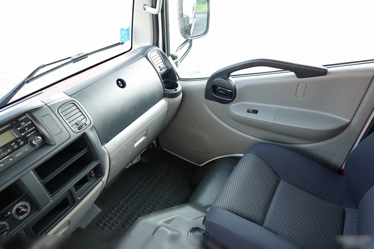 Renault MAXITY 130.35 / ZWYŻKA 20 METRÓW / PODNOŚNIK KOSZOWY KLUBB VAT-66-NLX / KOSZ 2 OSOBOWY - 250 KG / PO KONTRAKCIE SERWISOWYM zdjęcie 55